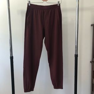 Lululemon. Surge jogger. Small. Red.